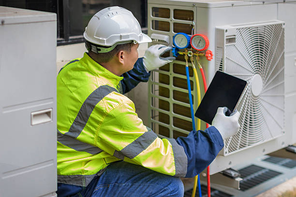 Professional Hvac technician working in Clarksville, VA
